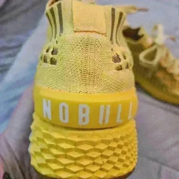 Nobull Size M 8 W 9.5. Color Lemon Drop - Picture 9 of 15